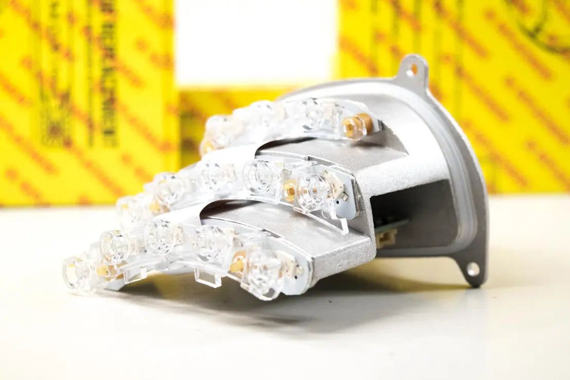 BMW E90 / E91 LCI LED Modul Sideblink (63127245813 og 63127245814) - Lyshelten.no